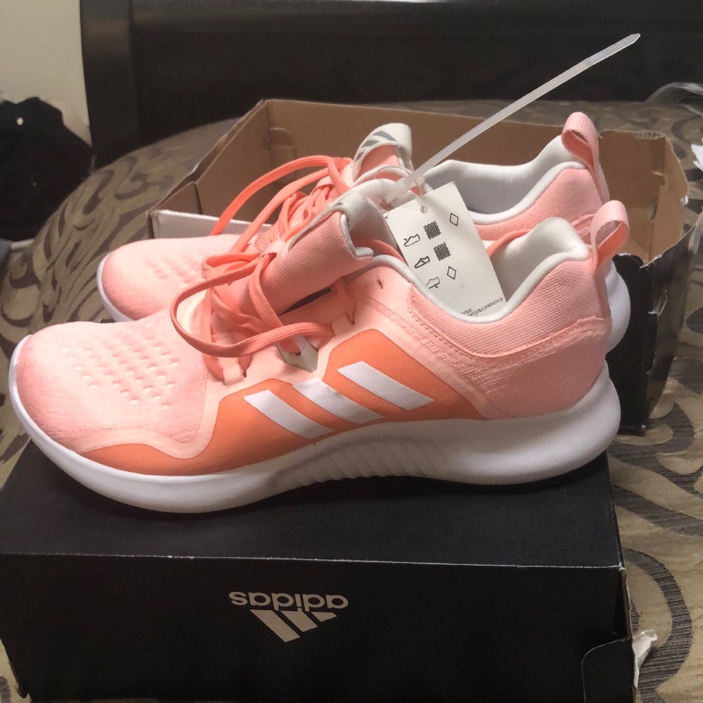 Adidas sneaker - Picture 2 of 6
